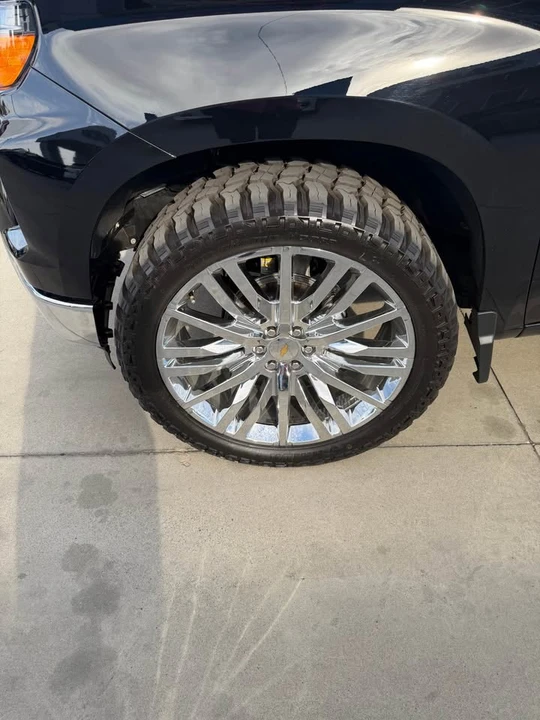 2025 Chevrolet Silverado 4th Gen - Image 7 of 9