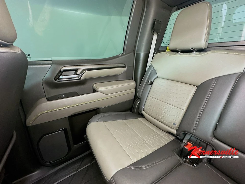 2025 Chevrolet Silverado 4th Gen - Image 12 of 24