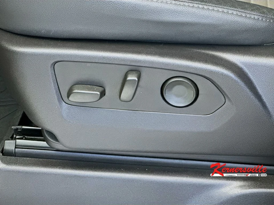 2025 Chevrolet Silverado 4th Gen - Image 23 of 24