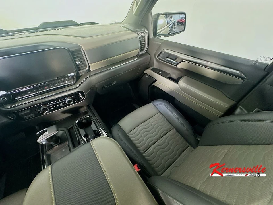 2025 Chevrolet Silverado 4th Gen - Image 11 of 24