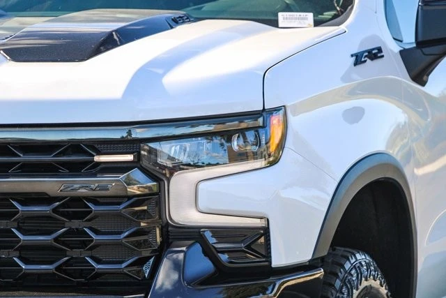 2025 Chevrolet Silverado 4th Gen - Image 8 of 21