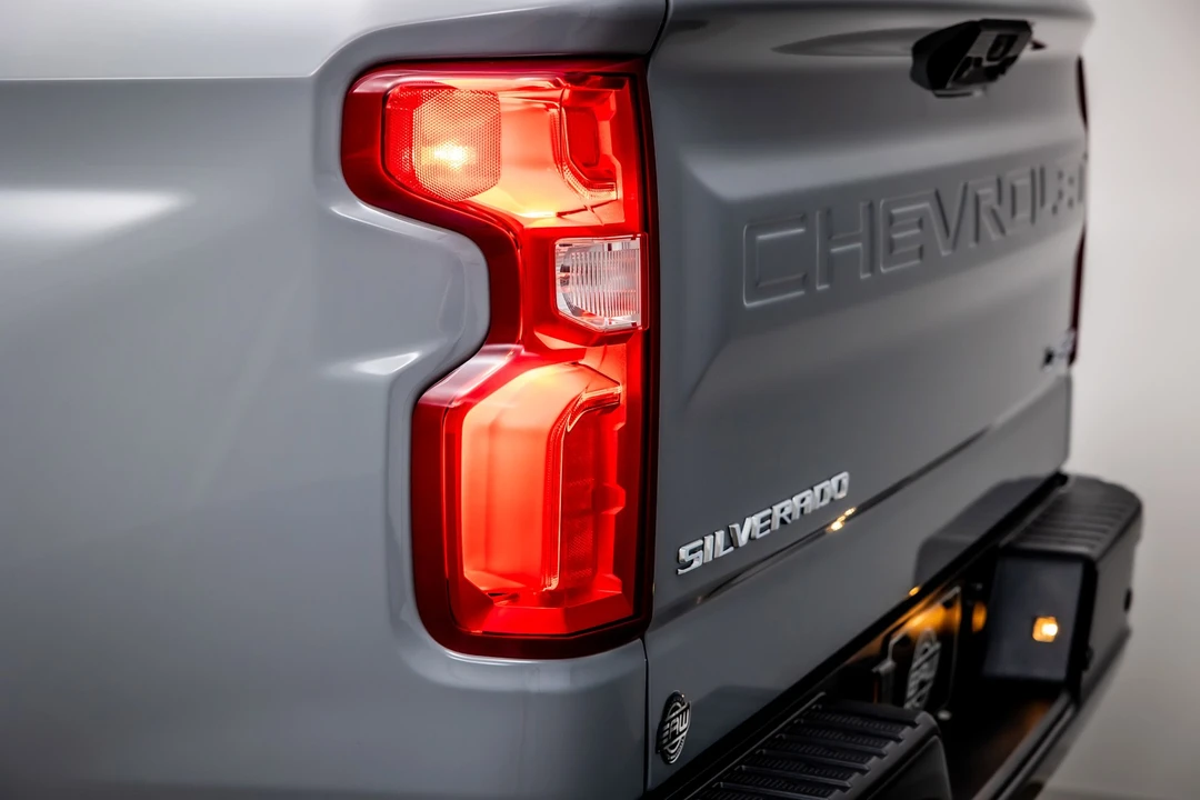 2025 Chevrolet Silverado 4th Gen - Image 13 of 21