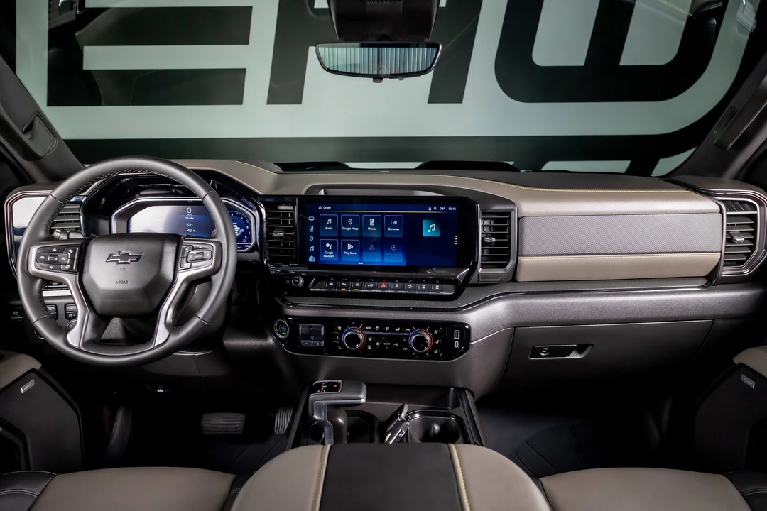 2025 Chevrolet Silverado 4th Gen - Image 2 of 21