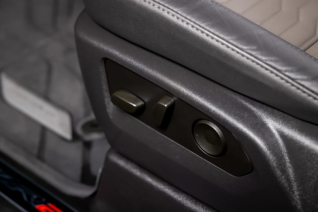 2025 Chevrolet Silverado 4th Gen - Image 14 of 21