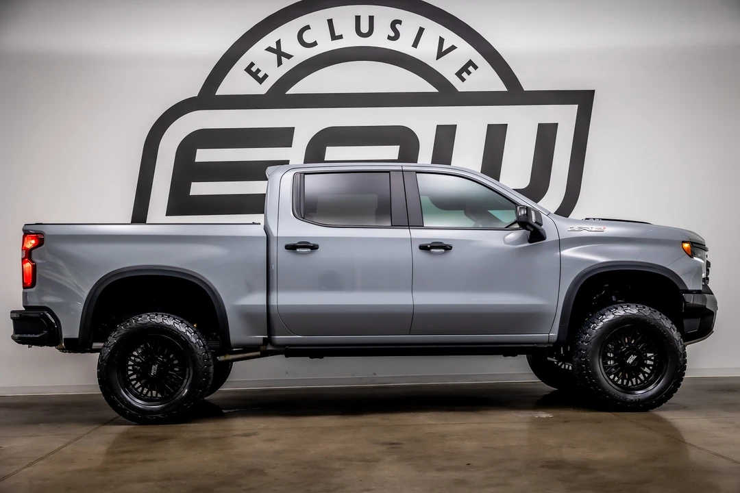2025 Chevrolet Silverado 4th Gen - Image 9 of 21
