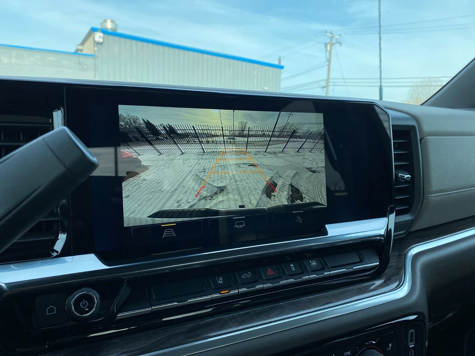 2025 Chevrolet Silverado 4th Gen - Image 15 of 21