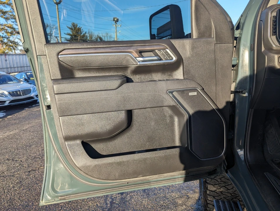 2025 Chevrolet Silverado 4th Gen - Image 12 of 21