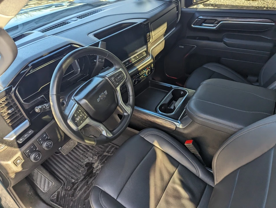 2025 Chevrolet Silverado 4th Gen - Image 14 of 21