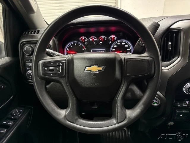2025 Chevrolet Silverado 4th Gen - Image 17 of 21