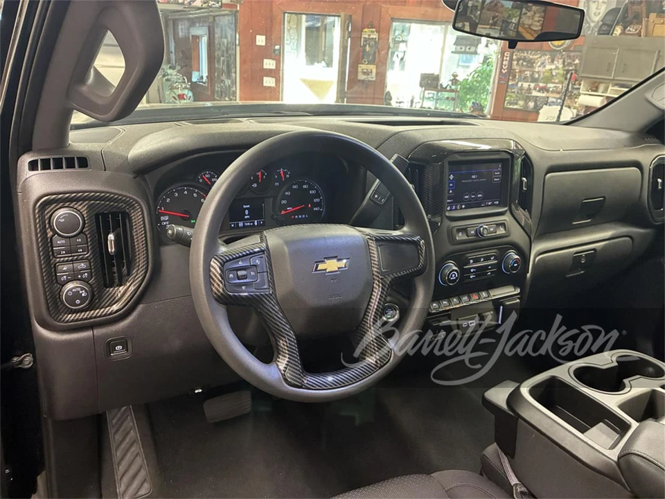 2025 Chevrolet Silverado 4th Gen - Image 4 of 5
