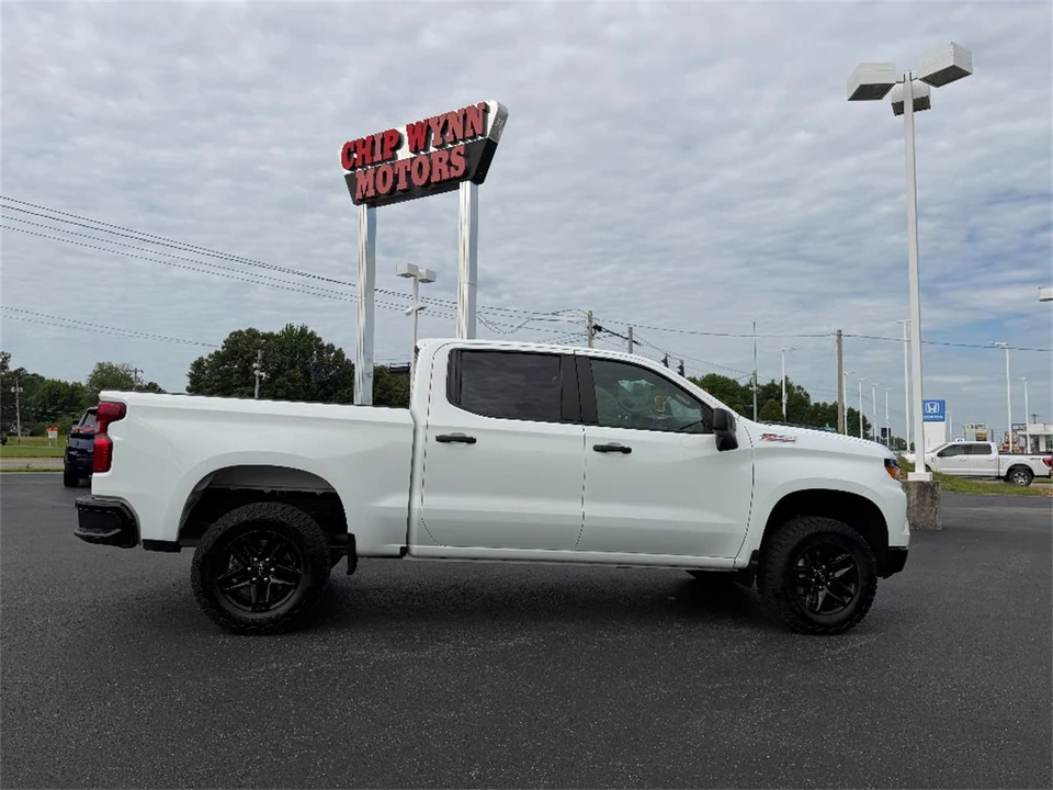 2025 Chevrolet Silverado 4th Gen - Image 9 of 31
