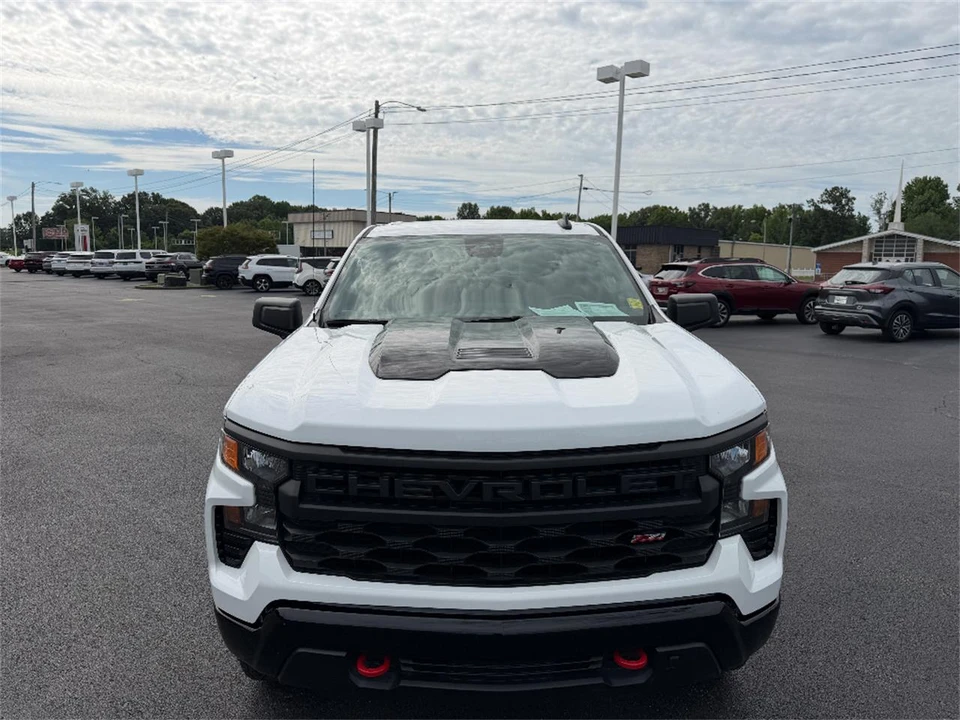 2025 Chevrolet Silverado 4th Gen - Image 3 of 31