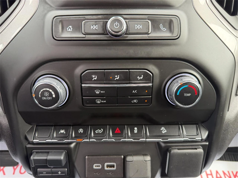 2025 Chevrolet Silverado 4th Gen - Image 25 of 31