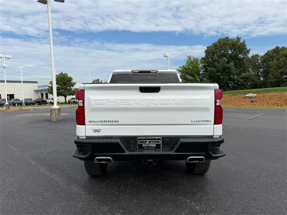 2025 Chevrolet Silverado 4th Gen - Image 7 of 31