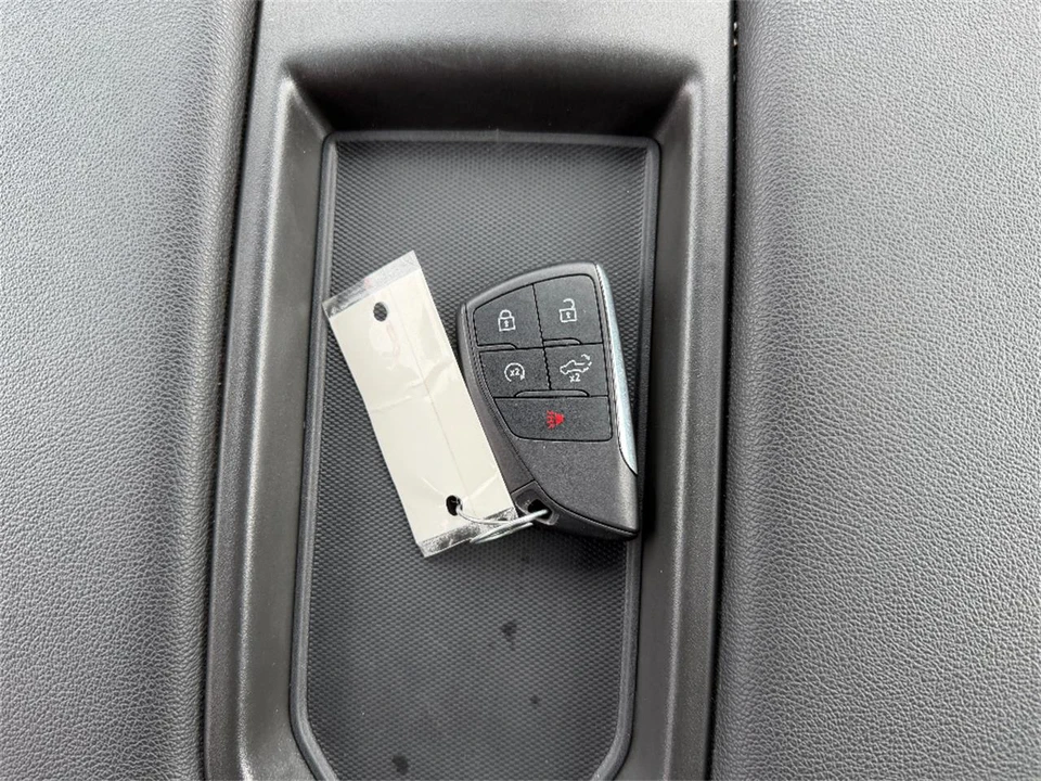 2025 Chevrolet Silverado 4th Gen - Image 22 of 31