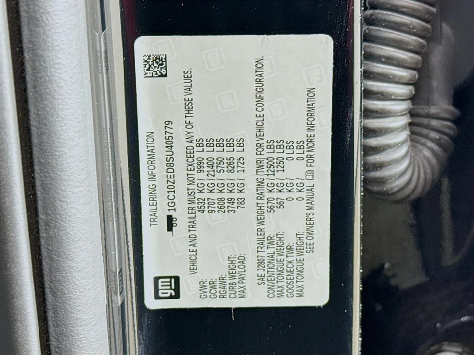 2025 Chevrolet Silverado - Image 14 of 17