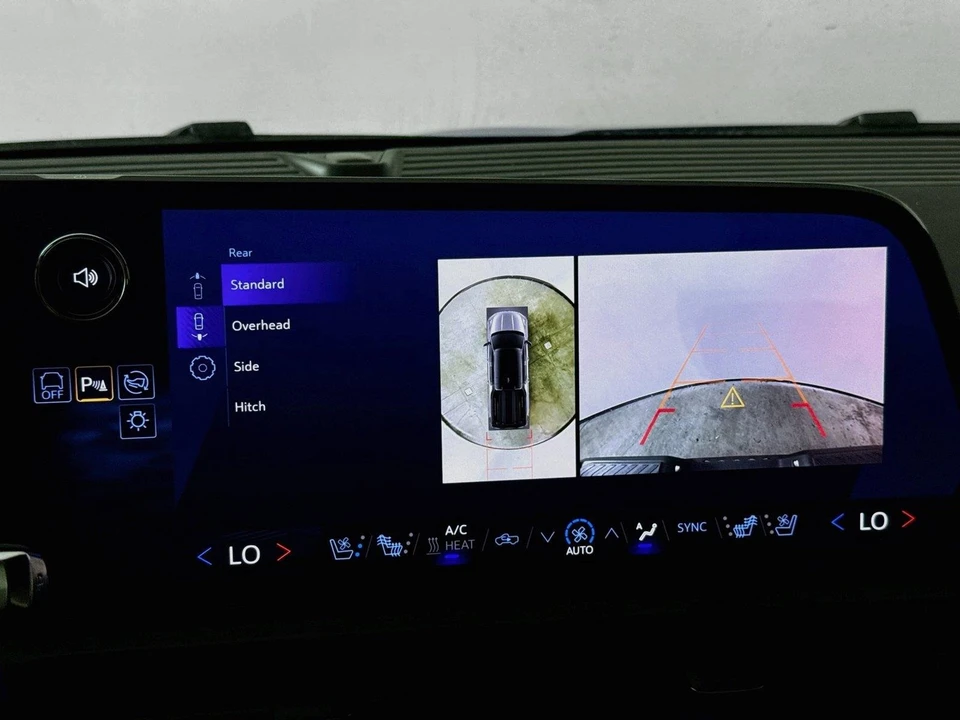 2025 Chevrolet Silverado - Image 13 of 16