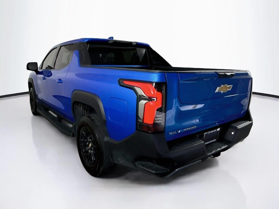 2025 Chevrolet Silverado - Image 3 of 16