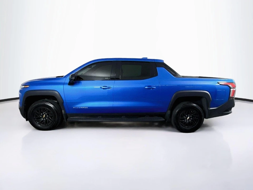 2025 Chevrolet Silverado - Image 2 of 16