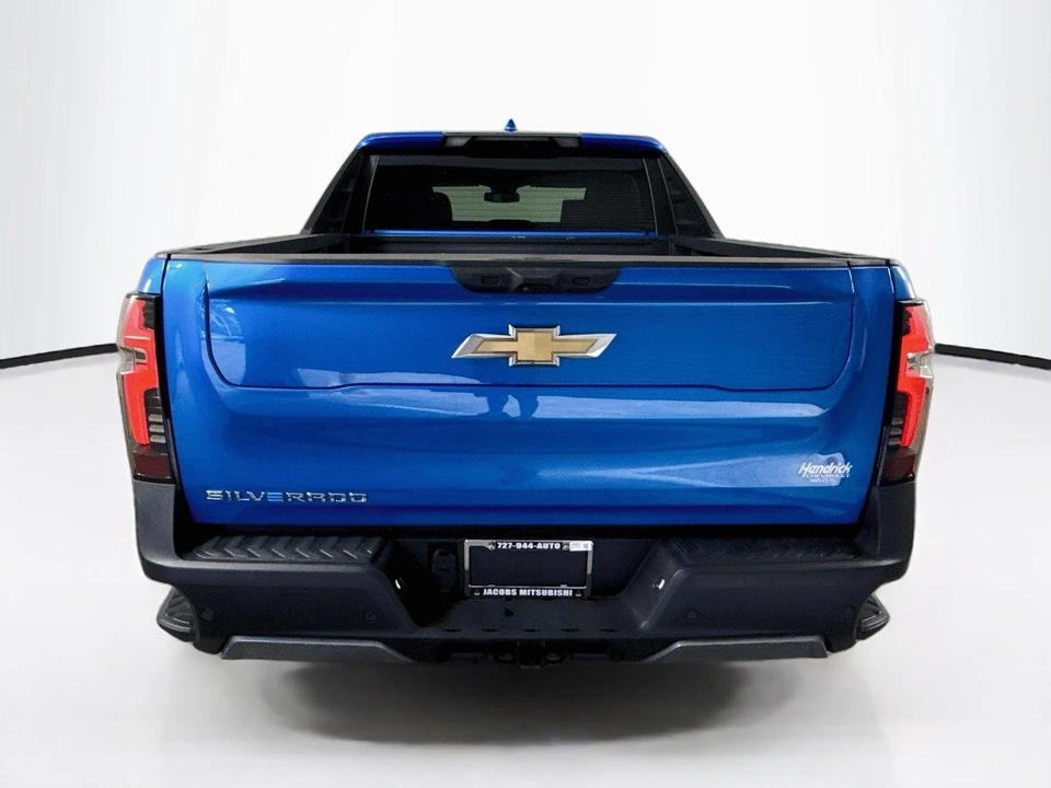 2025 Chevrolet Silverado - Image 4 of 16