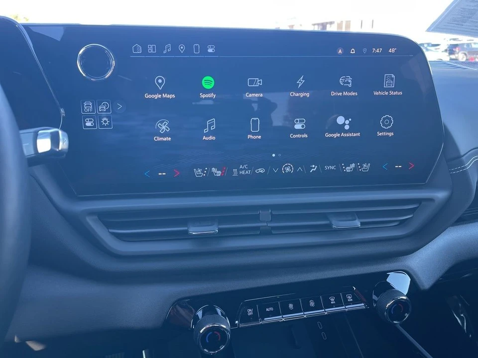 2025 Chevrolet Silverado - Image 17 of 21