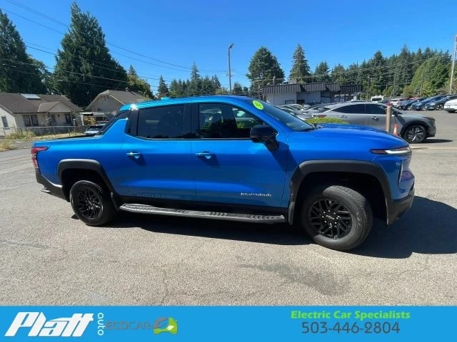 2025 Chevrolet Silverado - Image 14 of 31