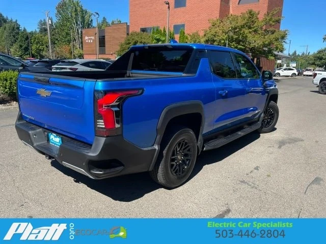2025 Chevrolet Silverado - Image 10 of 31