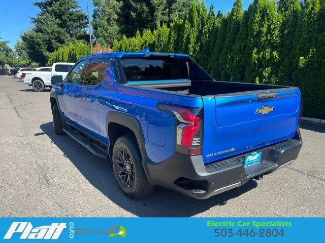 2025 Chevrolet Silverado - Image 7 of 31