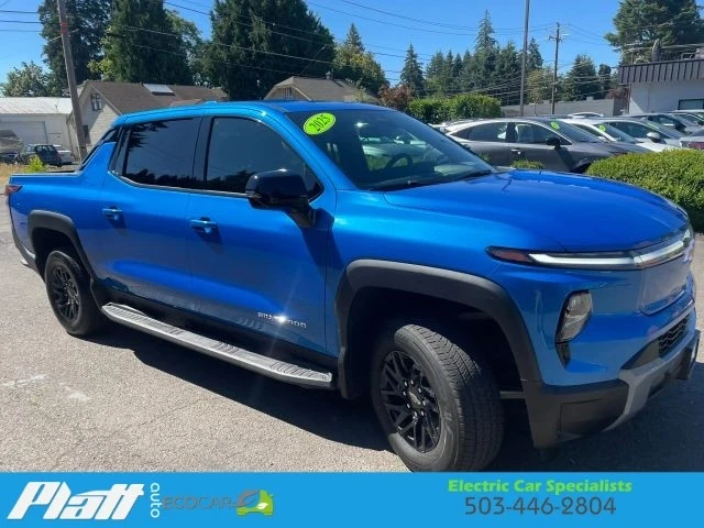 2025 Chevrolet Silverado - Image 15 of 31