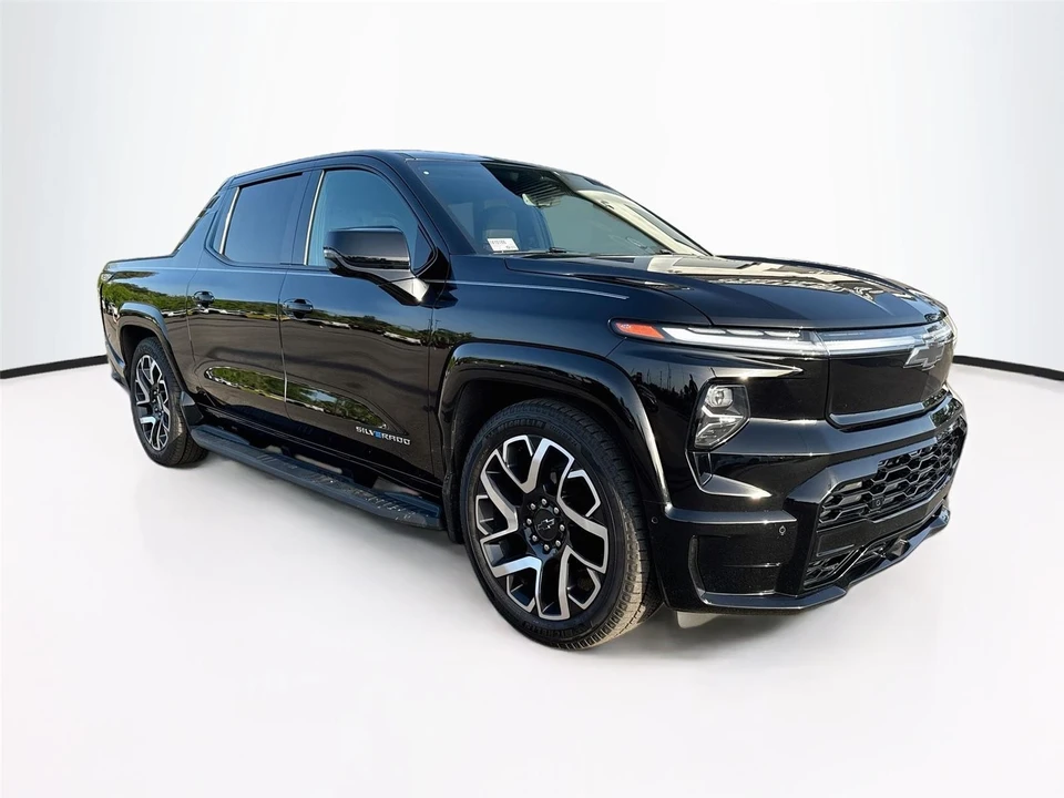 2025 Chevrolet Silverado - Image 6 of 15