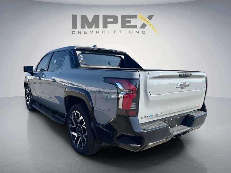 2025 Chevrolet Silverado - Image 3 of 15