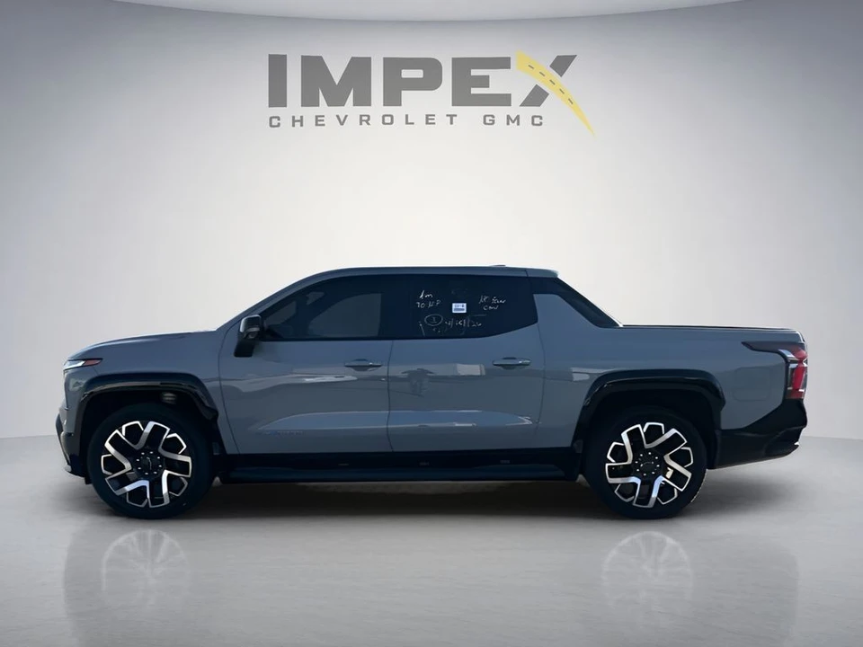 2025 Chevrolet Silverado - Image 2 of 15