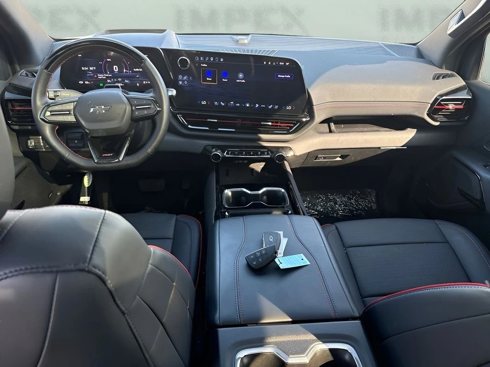 2025 Chevrolet Silverado - Image 11 of 15