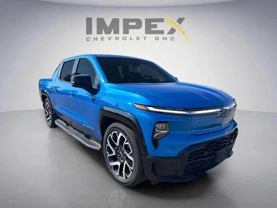2025 Chevrolet Silverado - Image 7 of 15