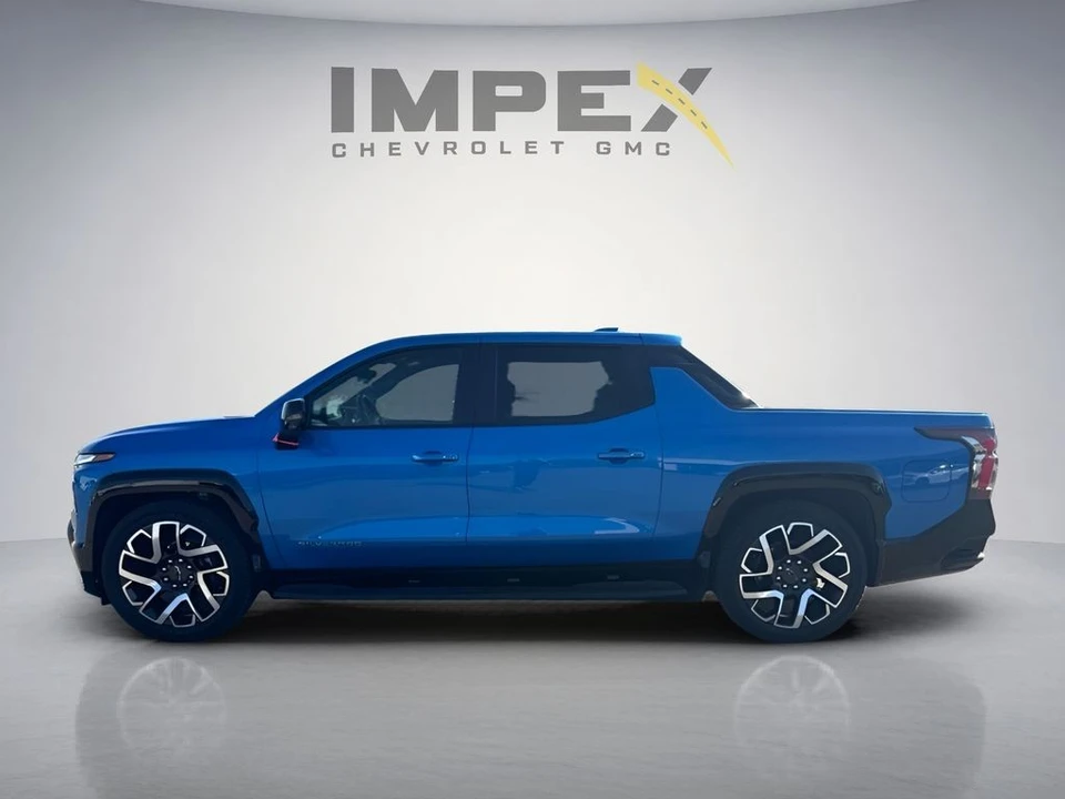 2025 Chevrolet Silverado - Image 2 of 15
