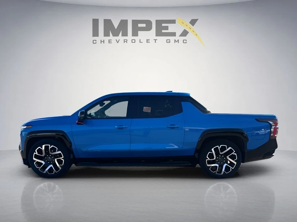 2025 Chevrolet Silverado - Image 2 of 15