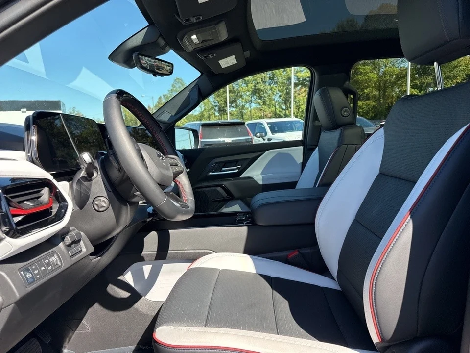 2025 Chevrolet Silverado 4th Gen - Image 9 of 12