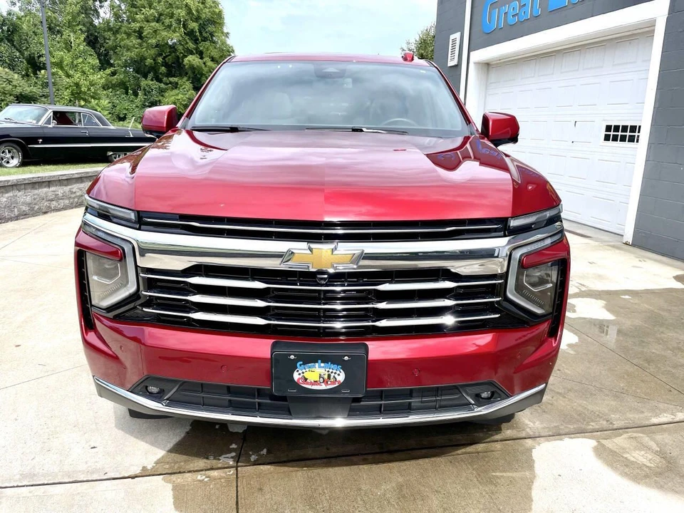 2025 Chevrolet Tahoe 5th Gen - Image 7 of 31