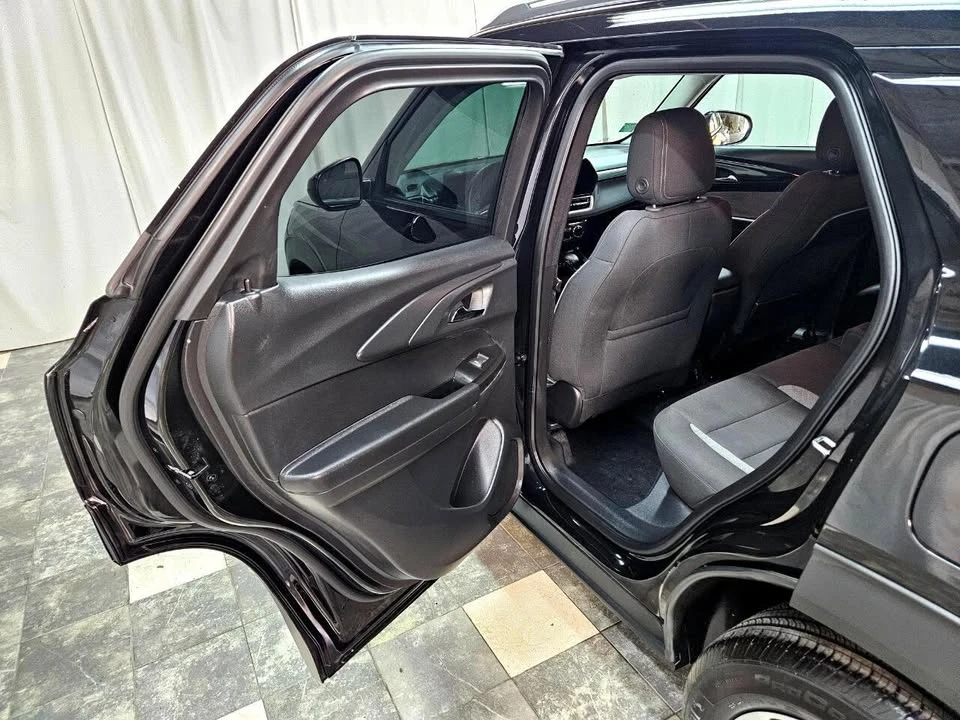 2025 Chevrolet Trailblazer - Image 11 of 20
