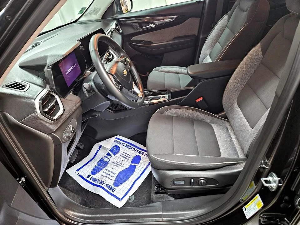 2025 Chevrolet Trailblazer - Image 14 of 20