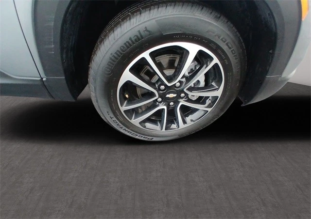 2025 Chevrolet Trailblazer - Image 10 of 12
