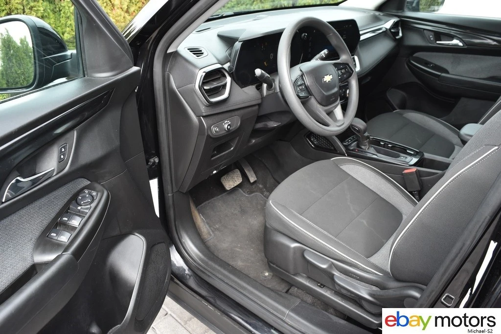 2025 Chevrolet Trailblazer - Image 11 of 21