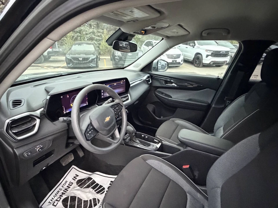 2025 Chevrolet Trailblazer - Image 13 of 20
