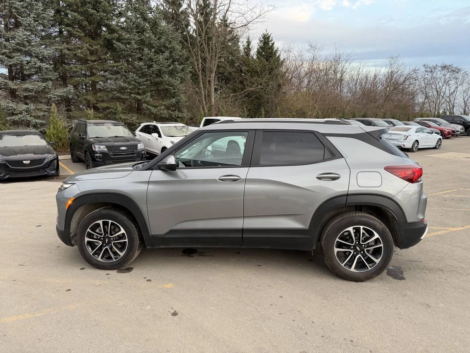 2025 Chevrolet Trailblazer - Image 9 of 20