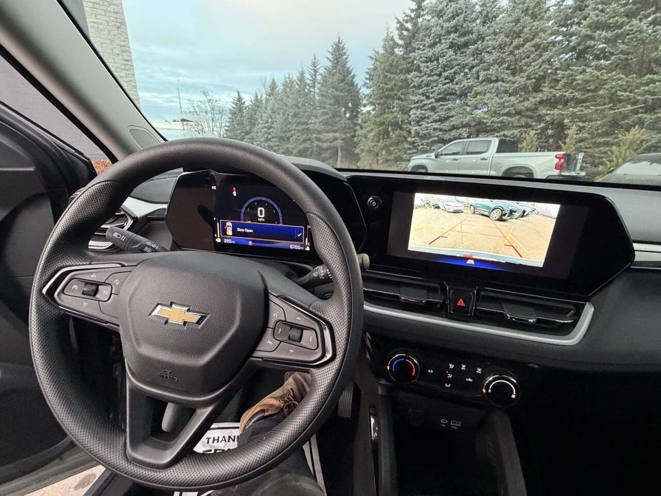 2025 Chevrolet Trailblazer - Image 19 of 20