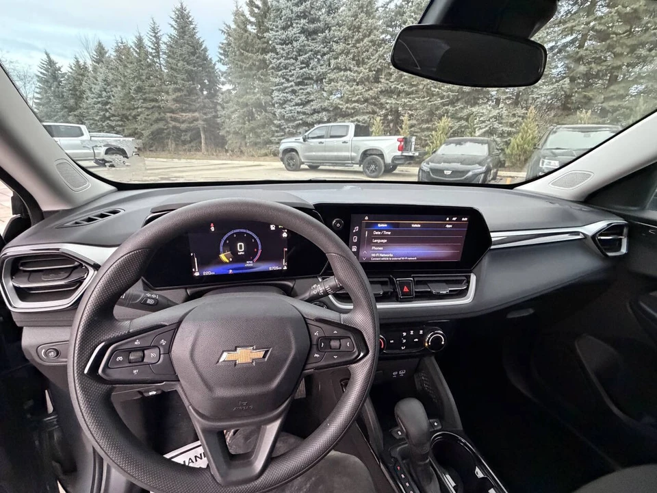 2025 Chevrolet Trailblazer - Image 12 of 20