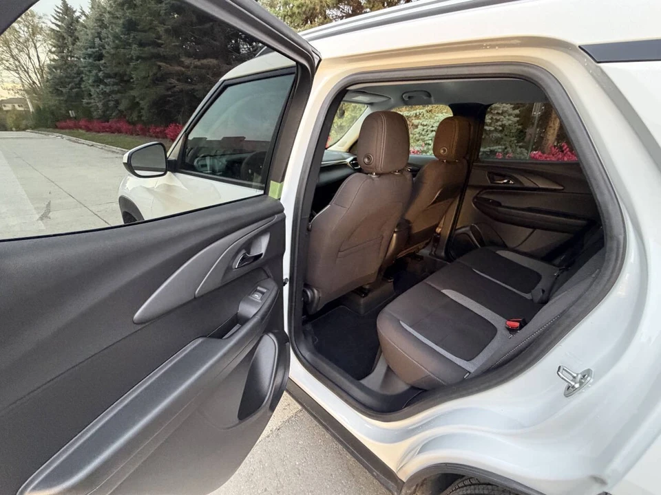 2025 Chevrolet Trailblazer - Image 10 of 14