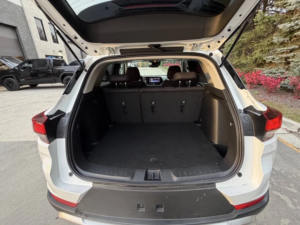 2025 Chevrolet Trailblazer - Image 12 of 14