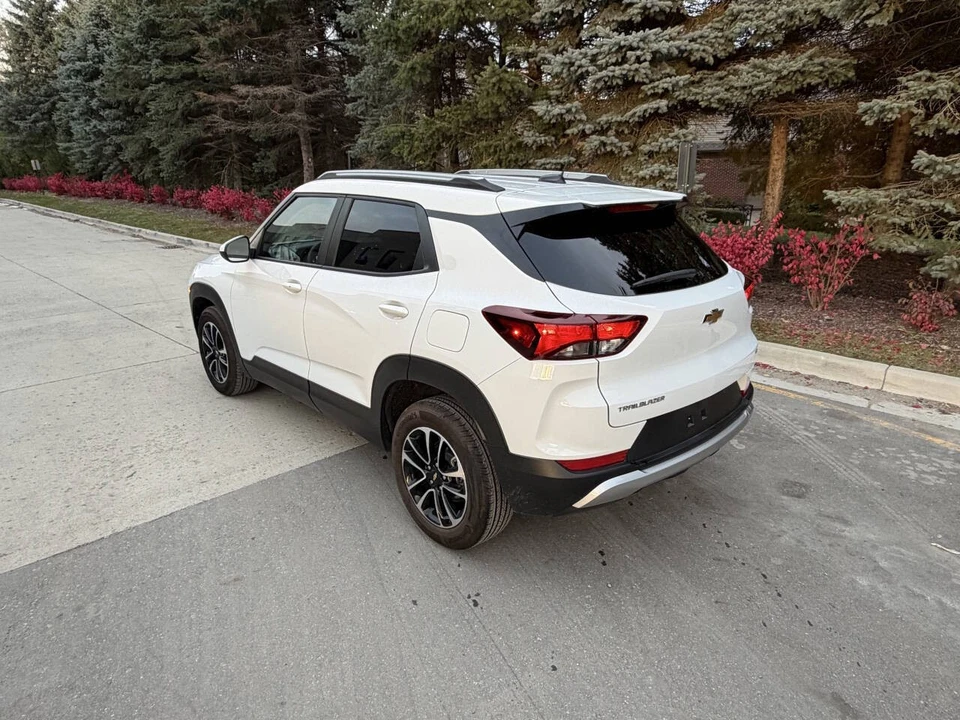 2025 Chevrolet Trailblazer - Image 7 of 14