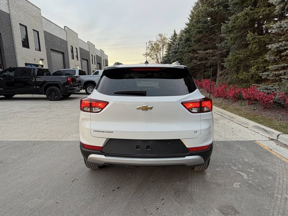 2025 Chevrolet Trailblazer - Image 5 of 14